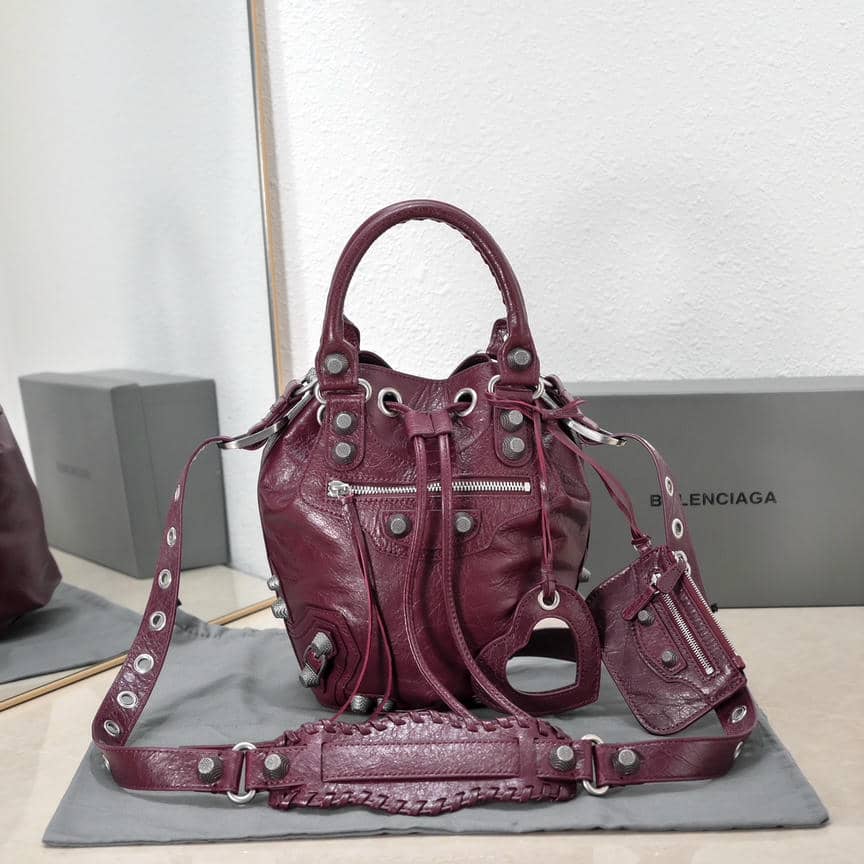 1 Bucket Bag-18